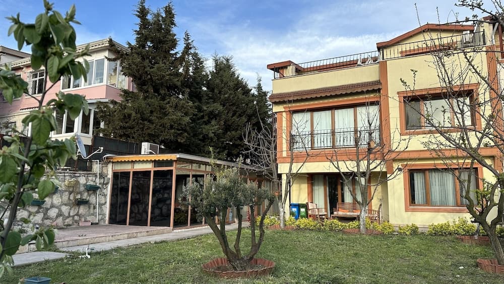 Doga Villa Guesthouse - Image 1