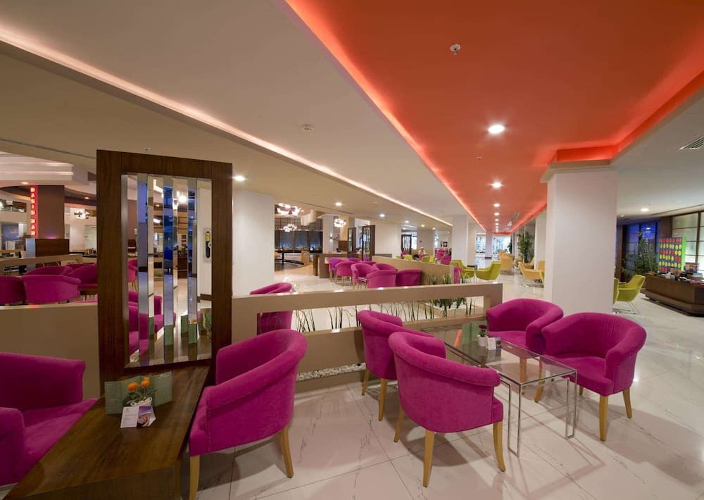 Limak Lara De Luxe Otel - Her Şey Dahil - Image 3