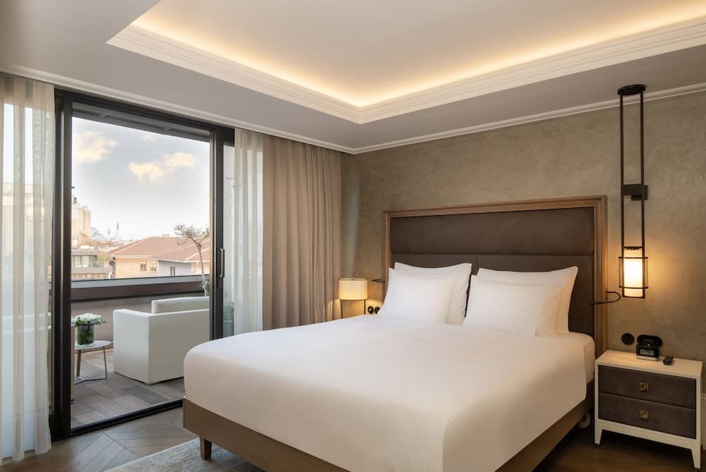 10 Karakoy İstanbul - Özel Sınıf - Image 2