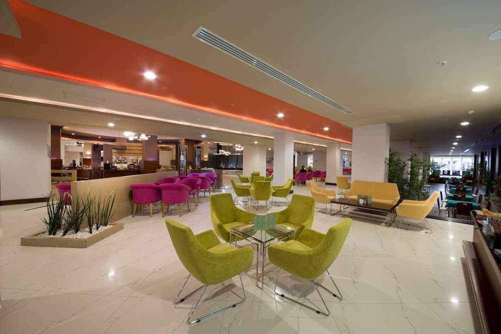 Limak Lara De Luxe Otel - Her Şey Dahil - Image 4