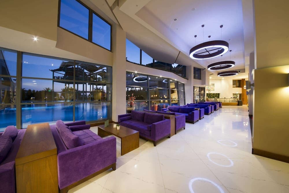 Limak Lara De Luxe Otel - Her Şey Dahil - Image 2