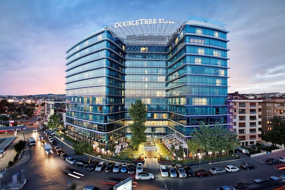 Doubletree by Hilton İstanbul Moda - Image 1