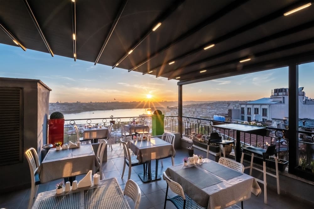 Taksim Terrapia Hotel - Image 4