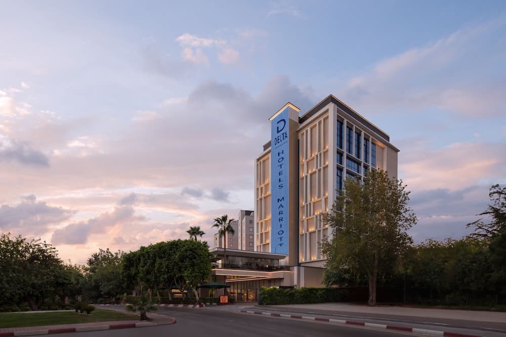 Oz Hotels Antalya Resort & Spa Yetişkin +16 - Image 1