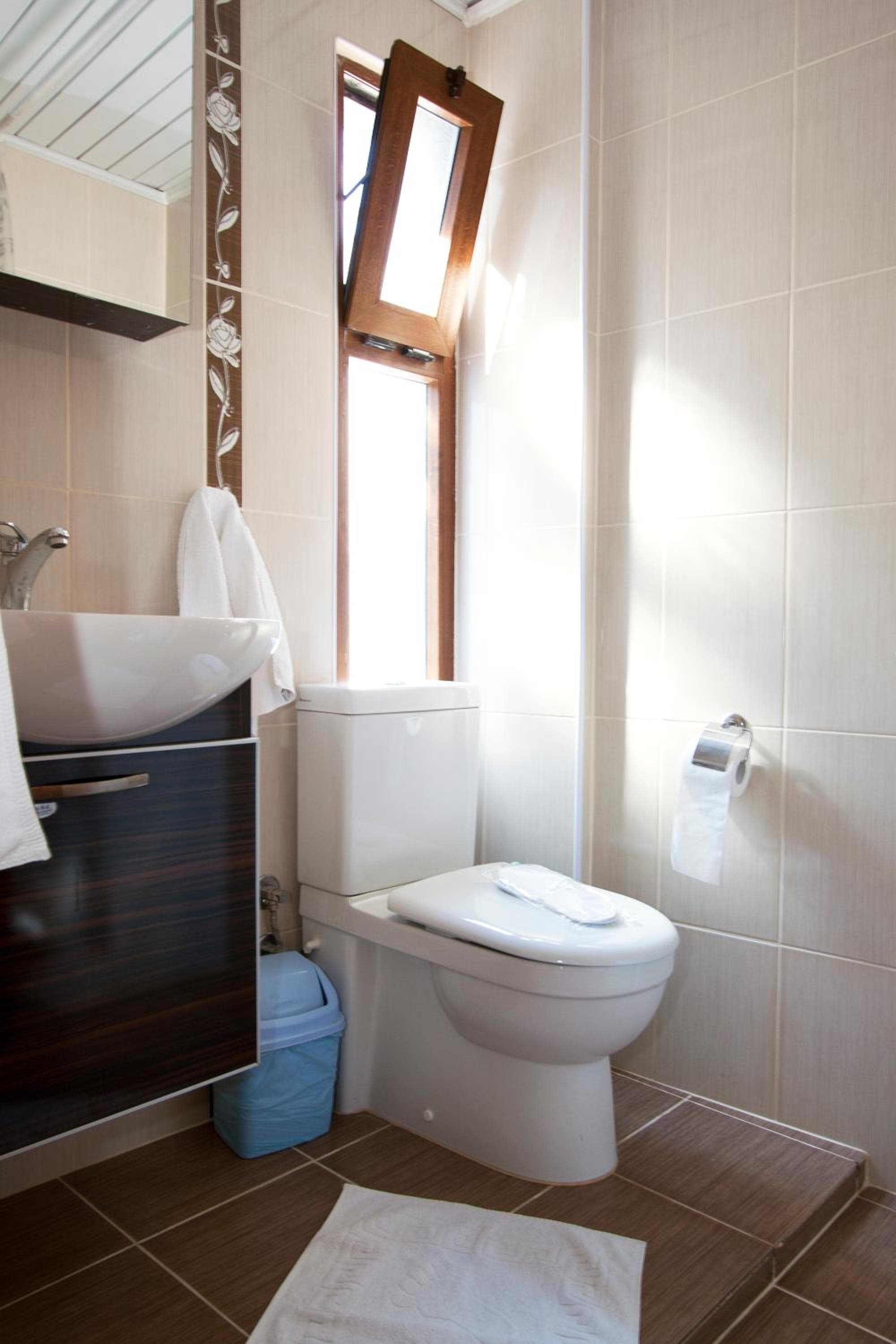 Yalcin Hotel - Image 2