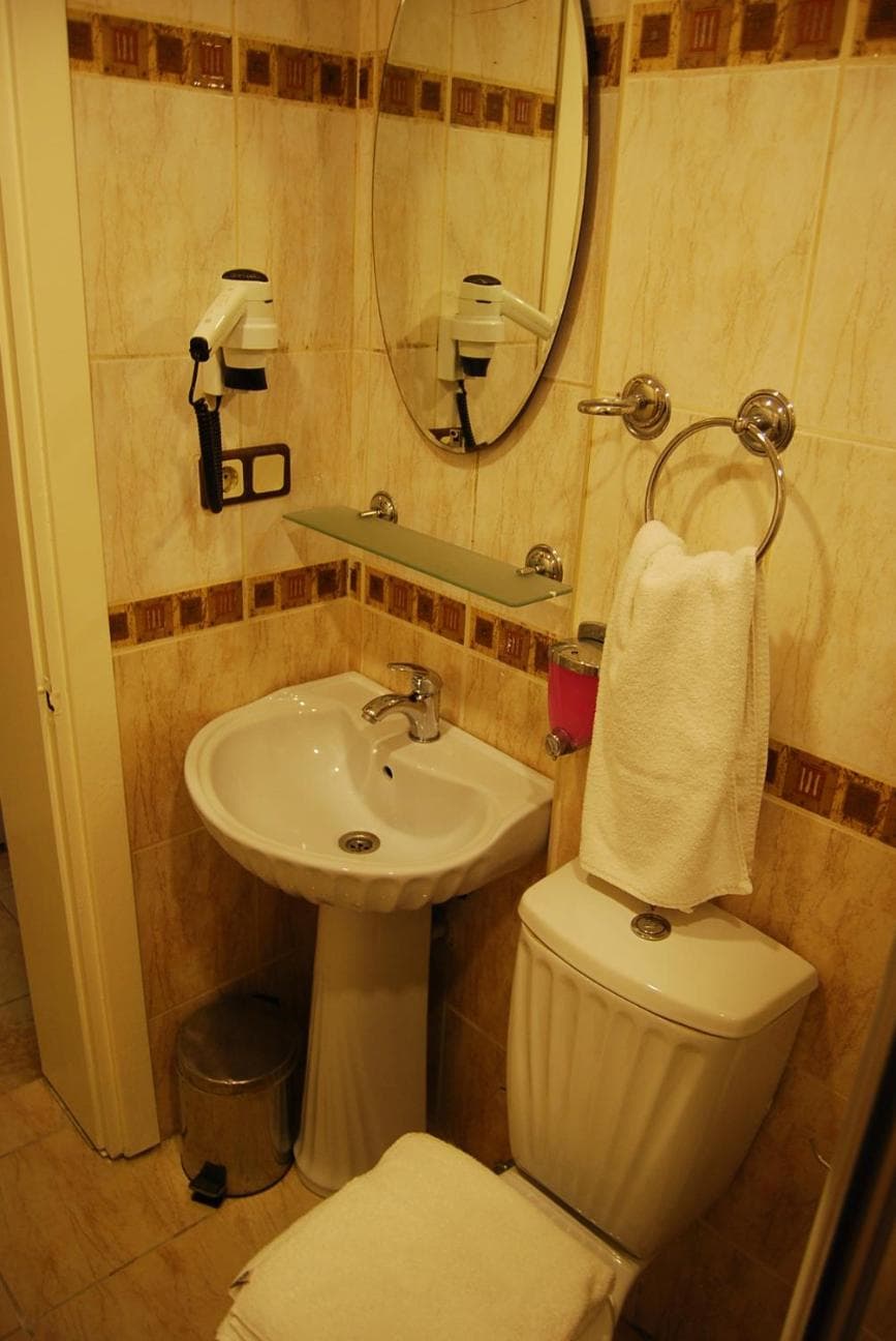 Hotel Tulip House - Image 1