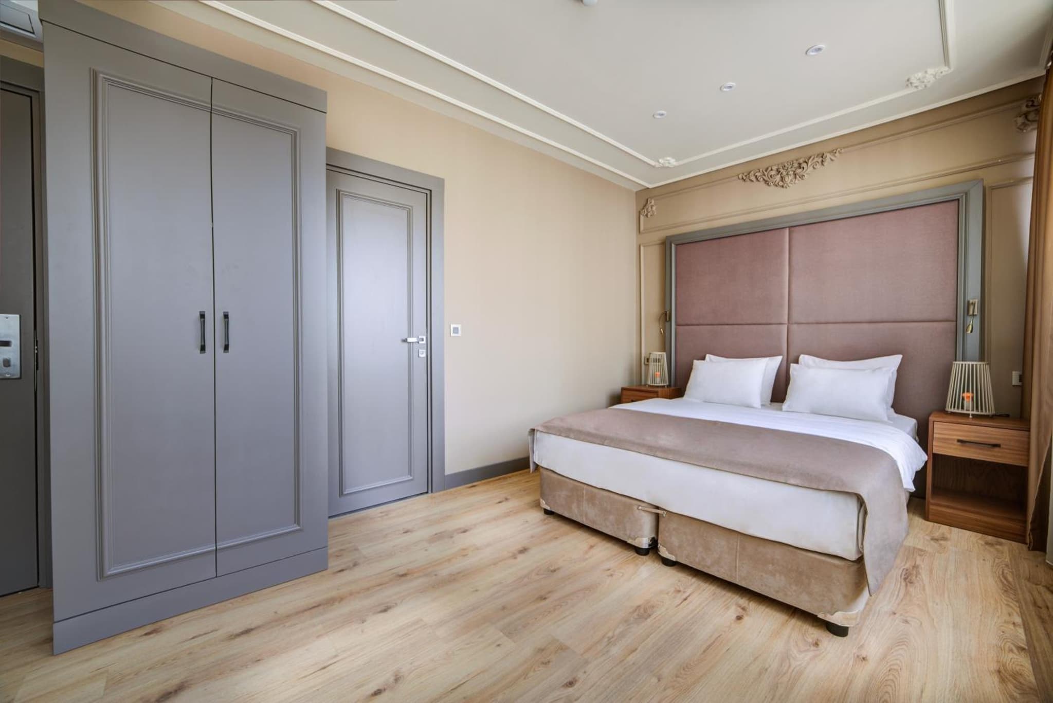 Taksim Premium Hotel - Image 3