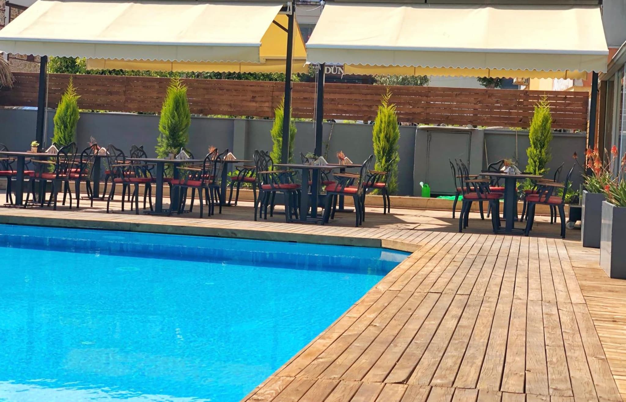 HMA Hotel & Suites - Image 4