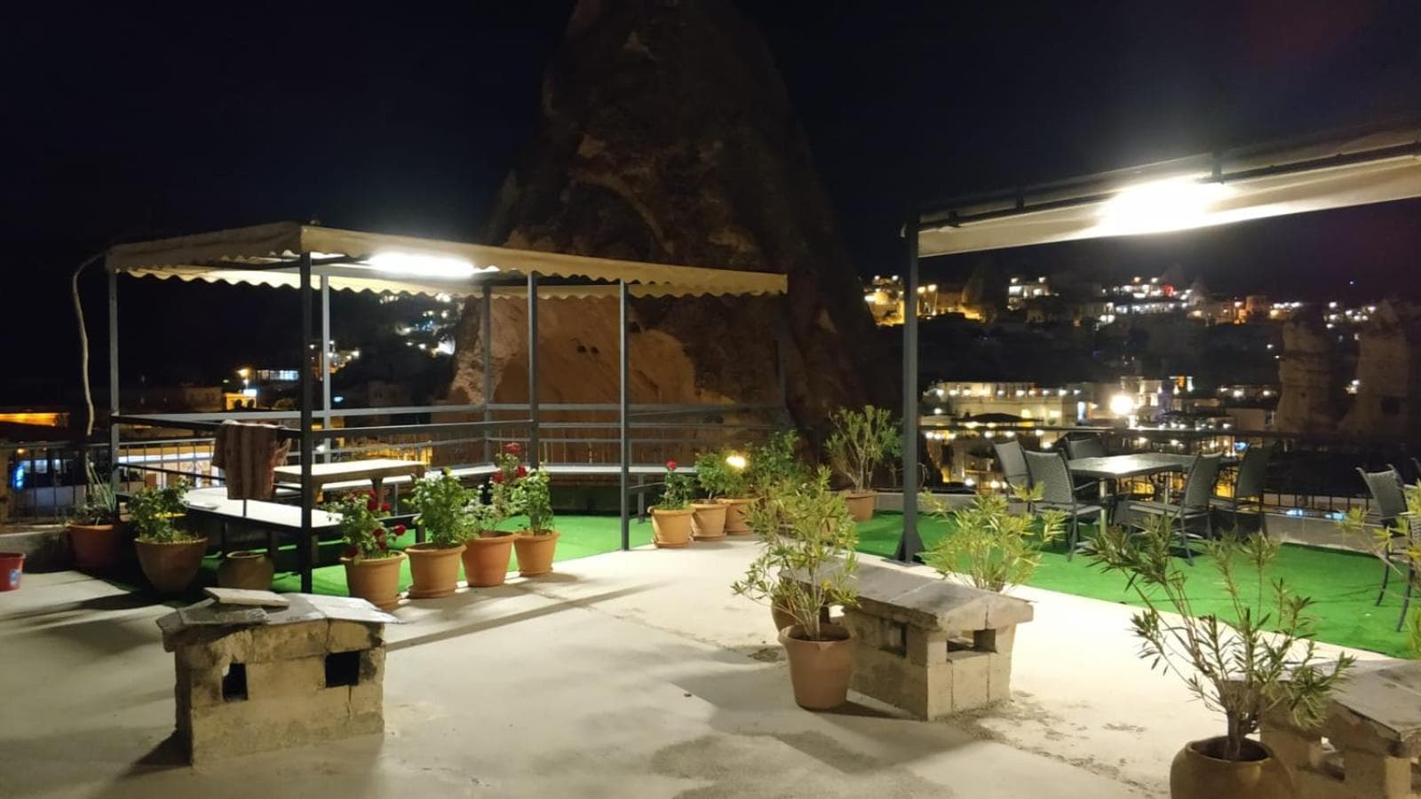 Arch Palace - Image 3