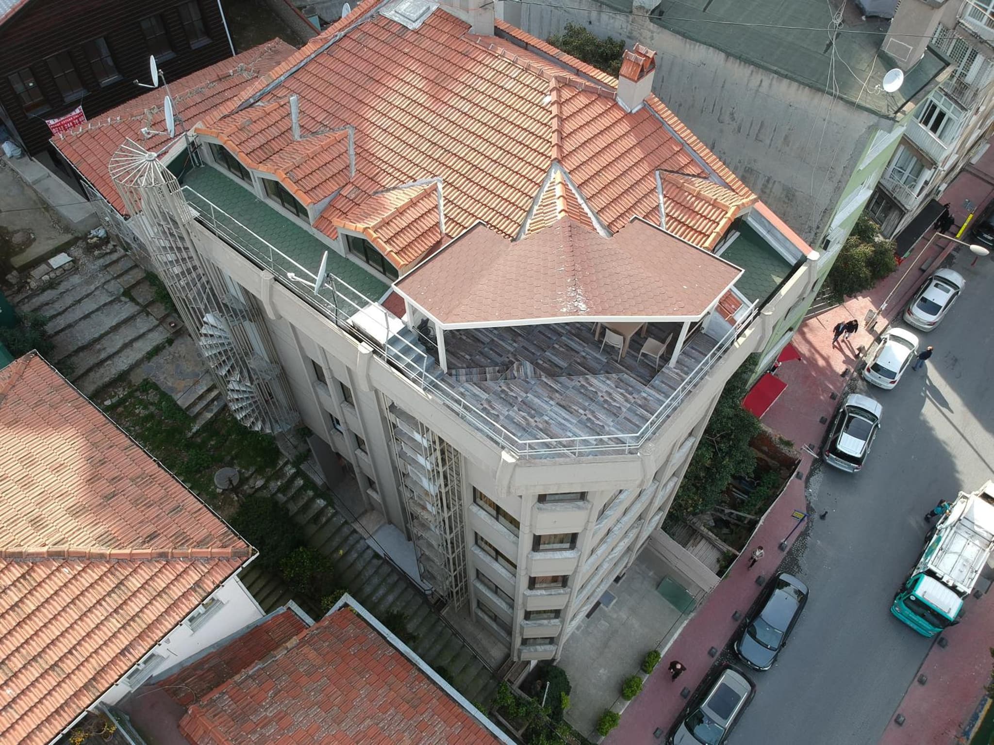 Sirena's Suites - Image 1