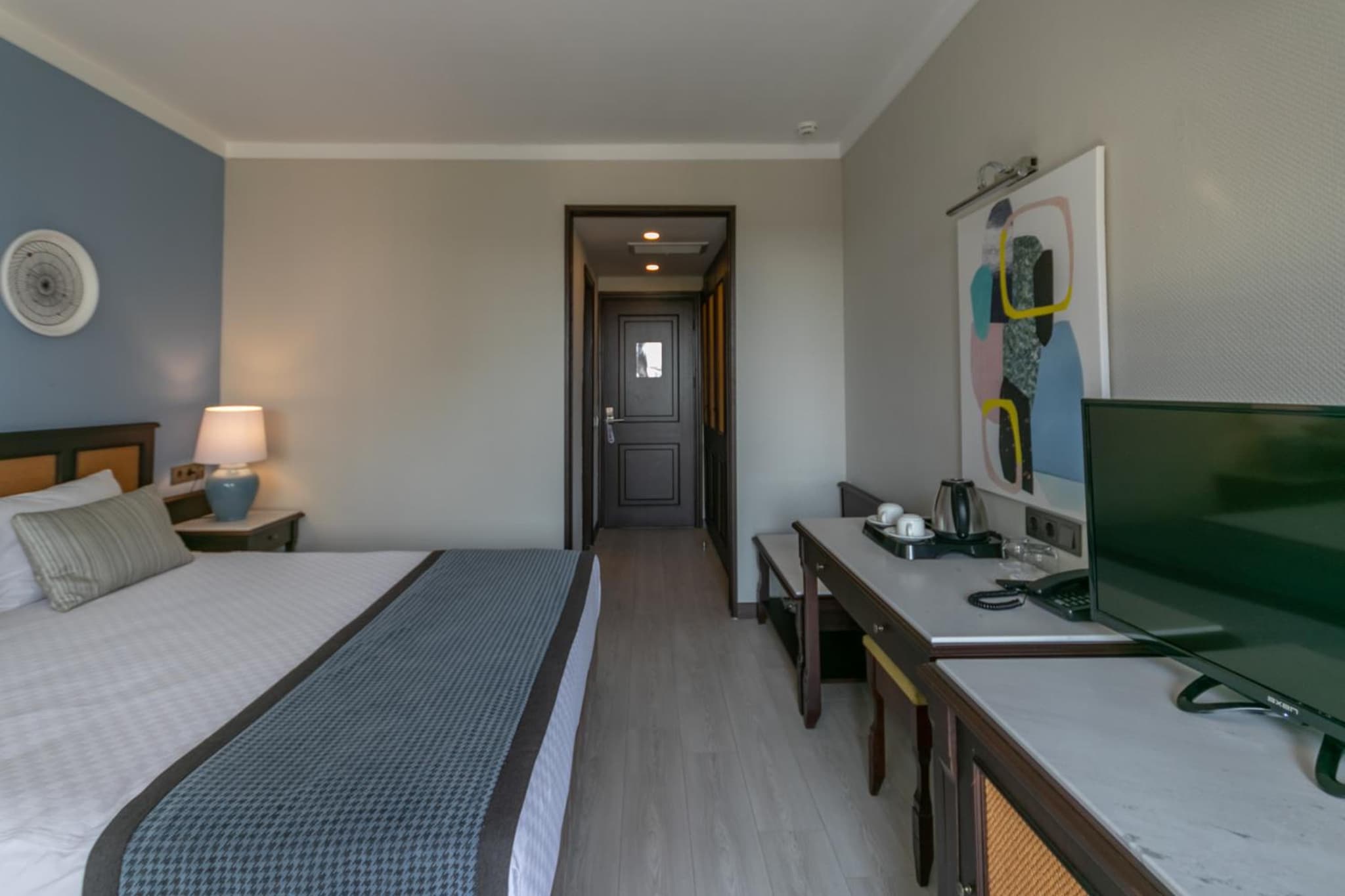 Lara Park Hotel - Image 2