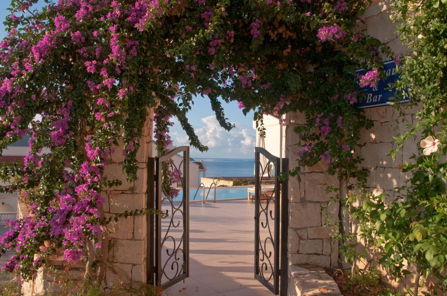 Lycia Hotel - Image 2