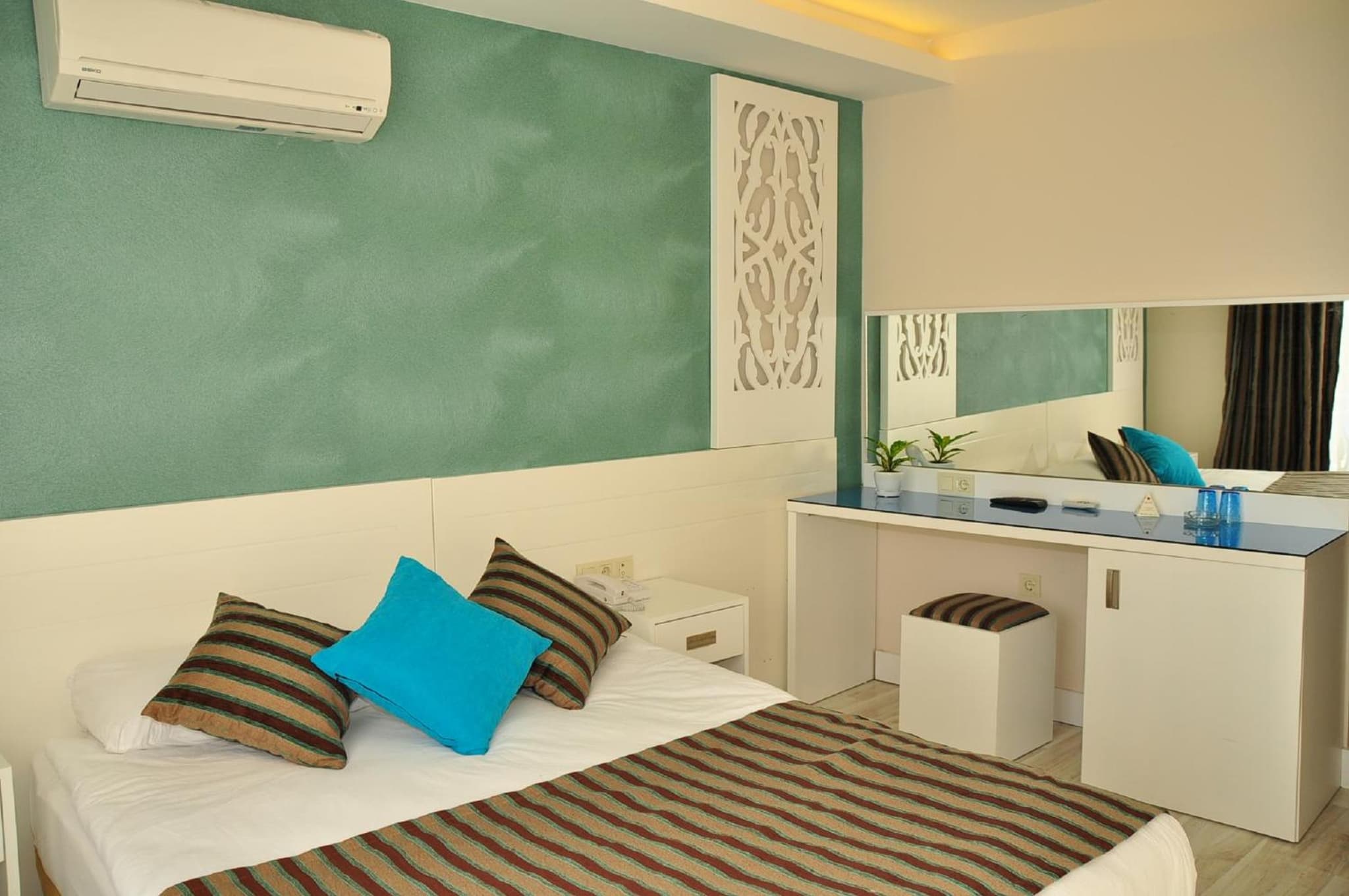 Aura Boutique Hotel - Image 4