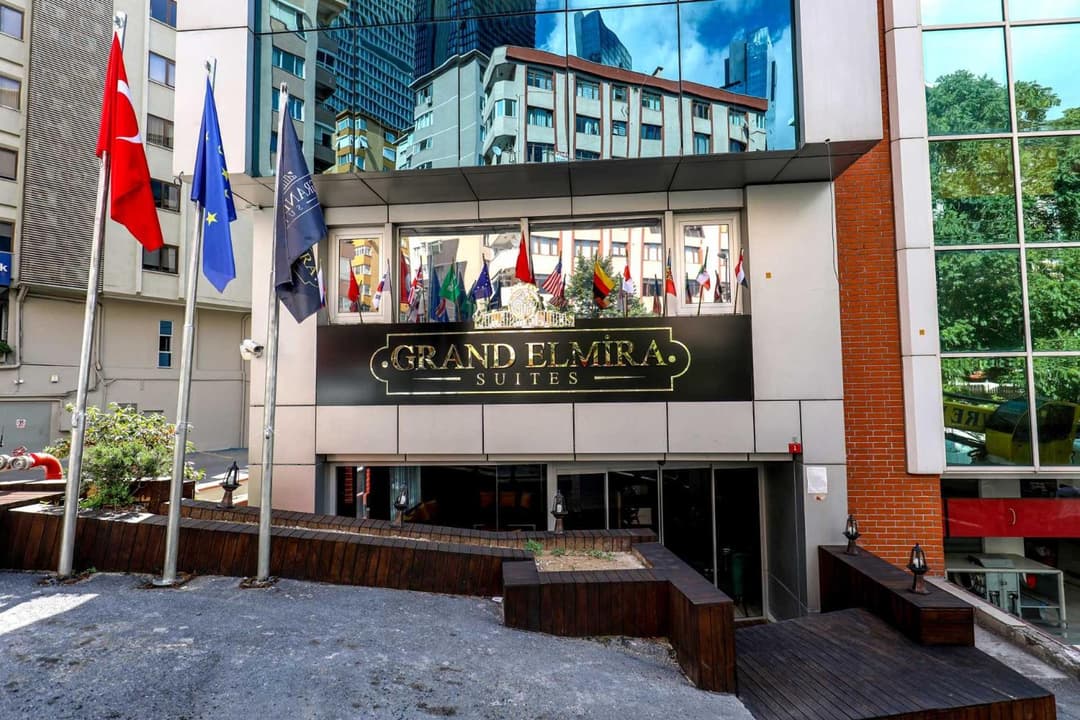 Grand Elmira Suites fotoğrafı