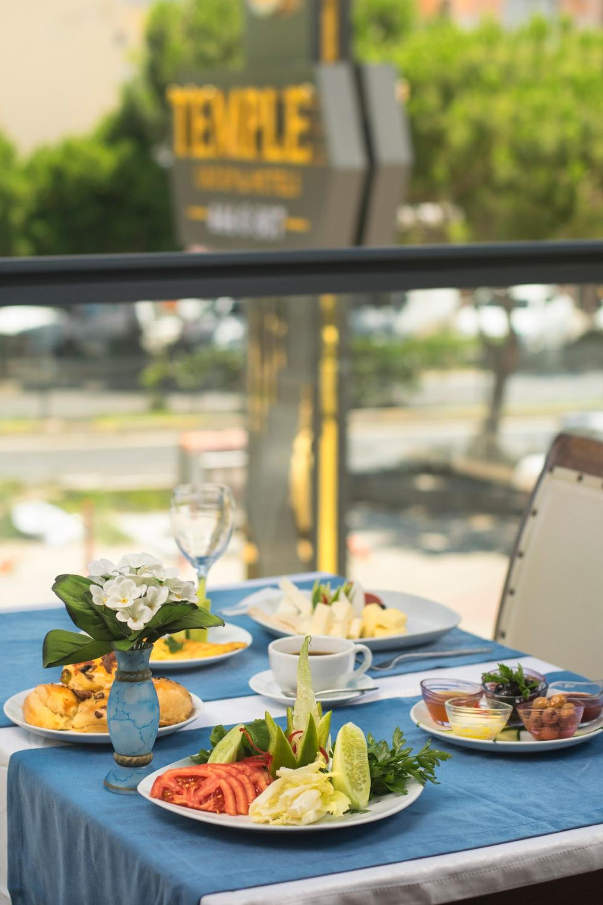 Temple Otel - Image 4