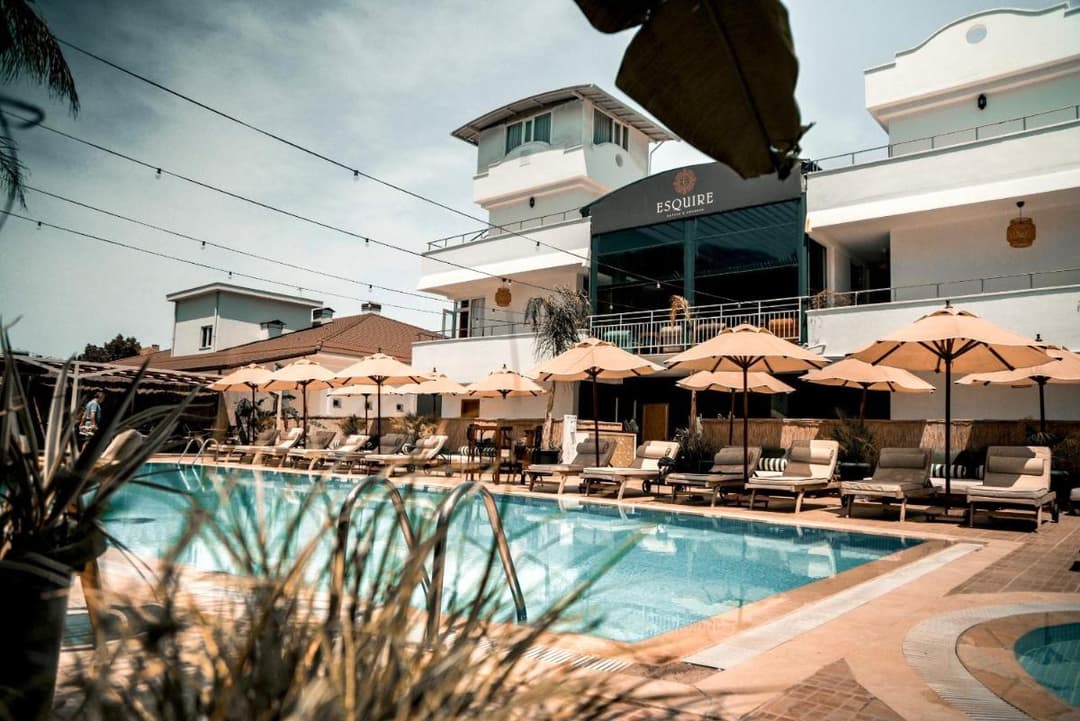 ESQUIRE HOTELS and LOUNGES fotoğrafı