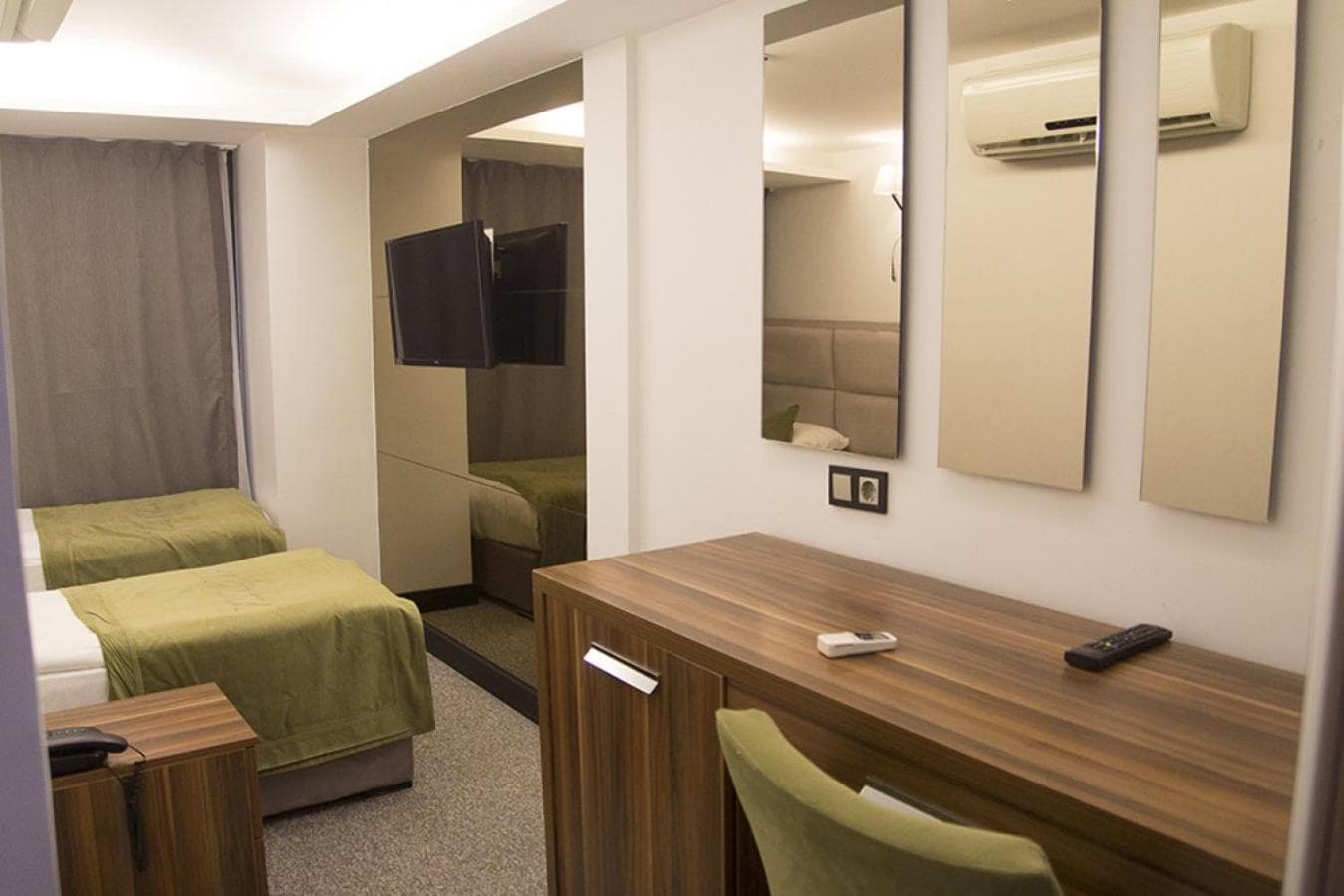 The 22 Hotel - Image 3