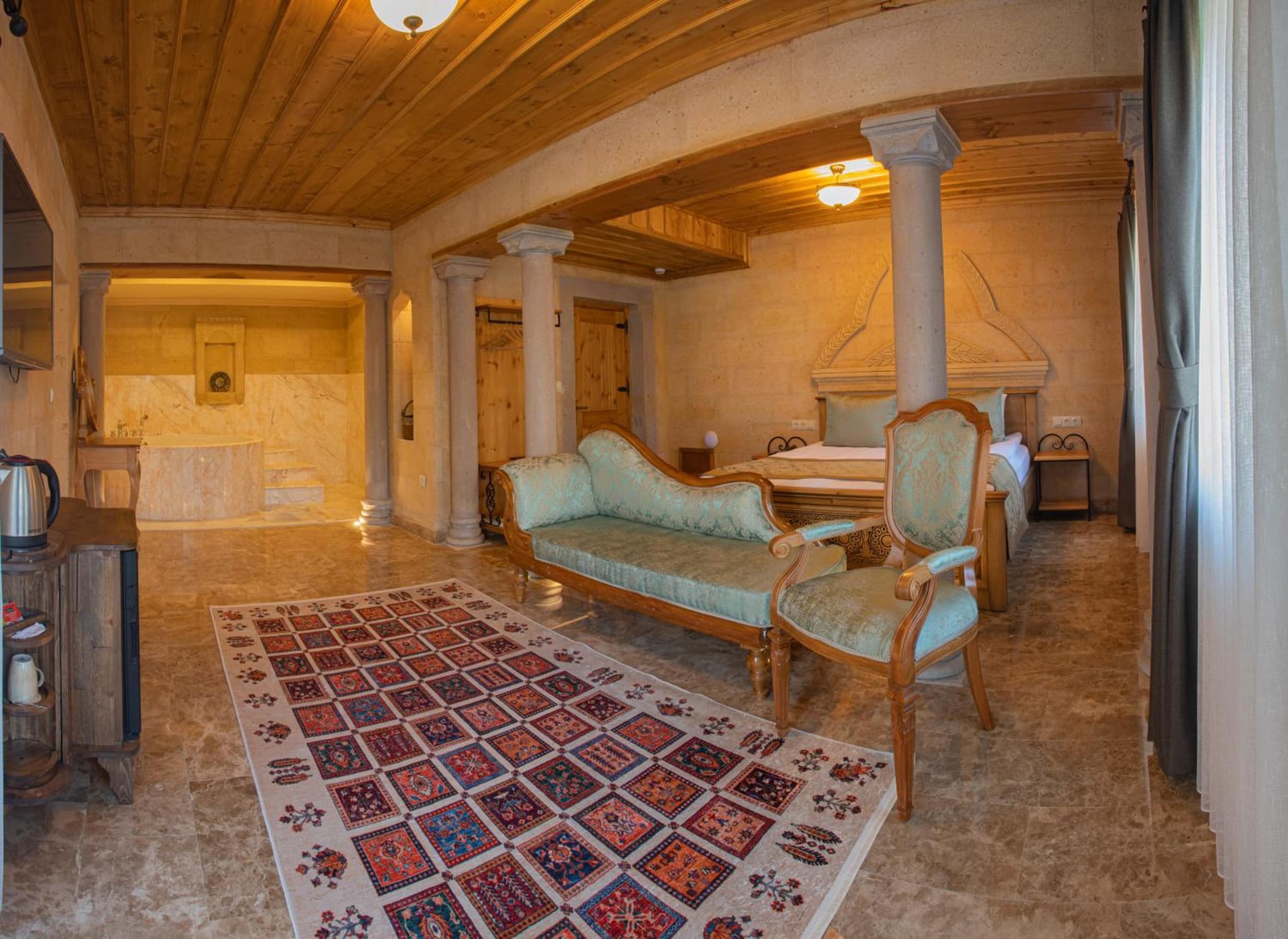 Luxury Cratus Stone Palace - Image 4