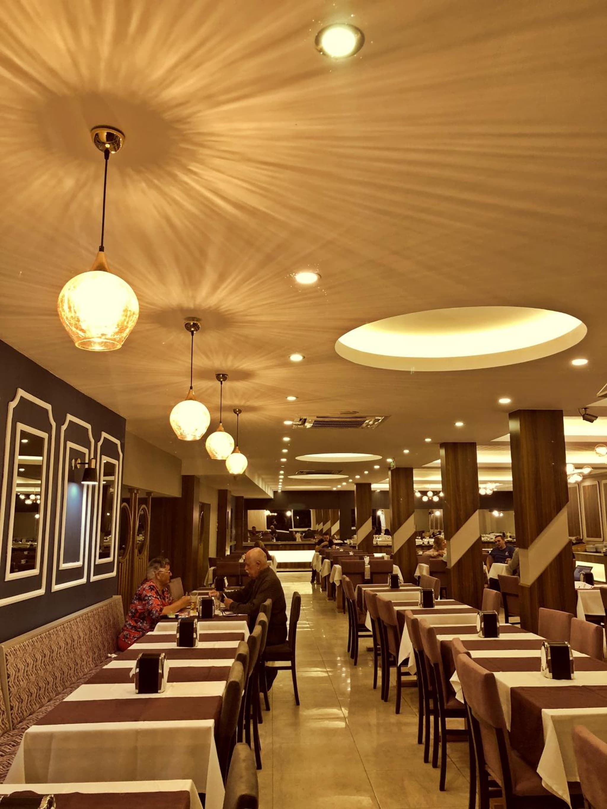 Acar Hotel - Image 1