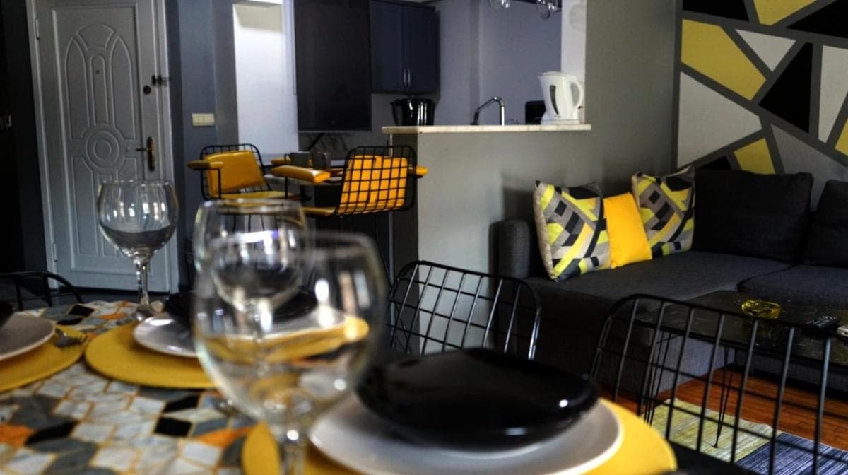 Sweet house in the heart of istanbul - Image 1