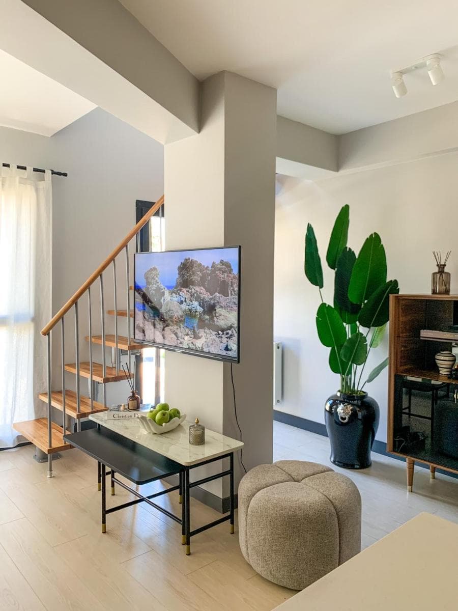 Sweet Home Apartment - Image 1