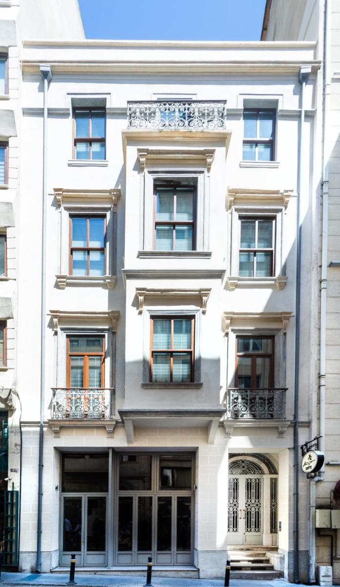 Art Pera Suites - Image 1