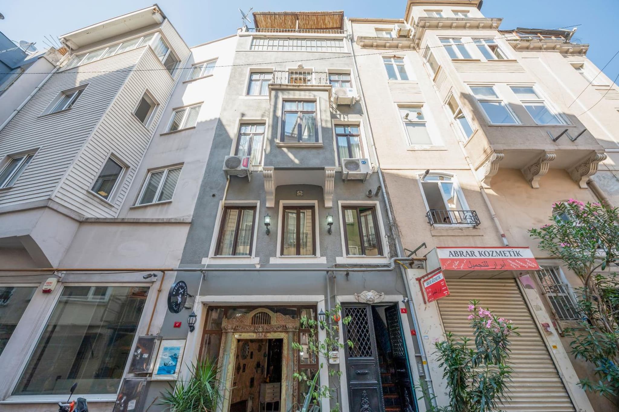 Taksim Antique Otel - Image 1