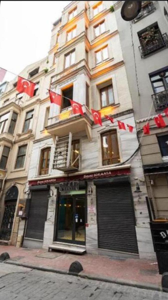 World Center Taksim Hotel - Image 1