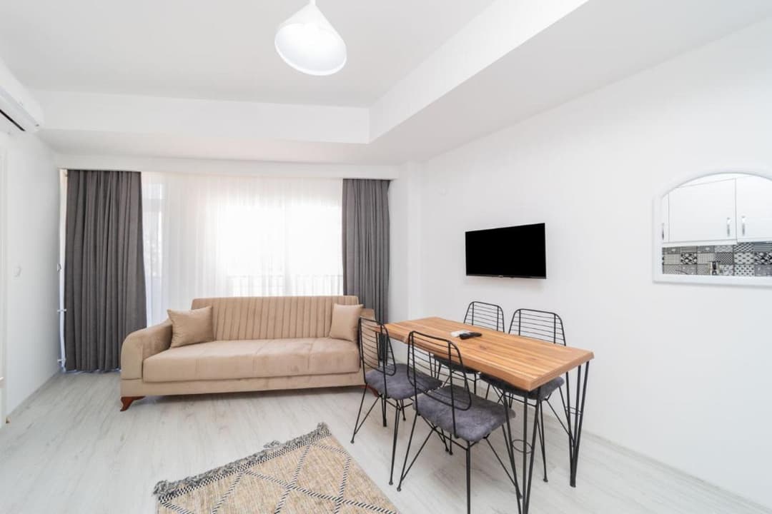 Modern and Comfortable Apartment in Muratpasa fotoğrafı
