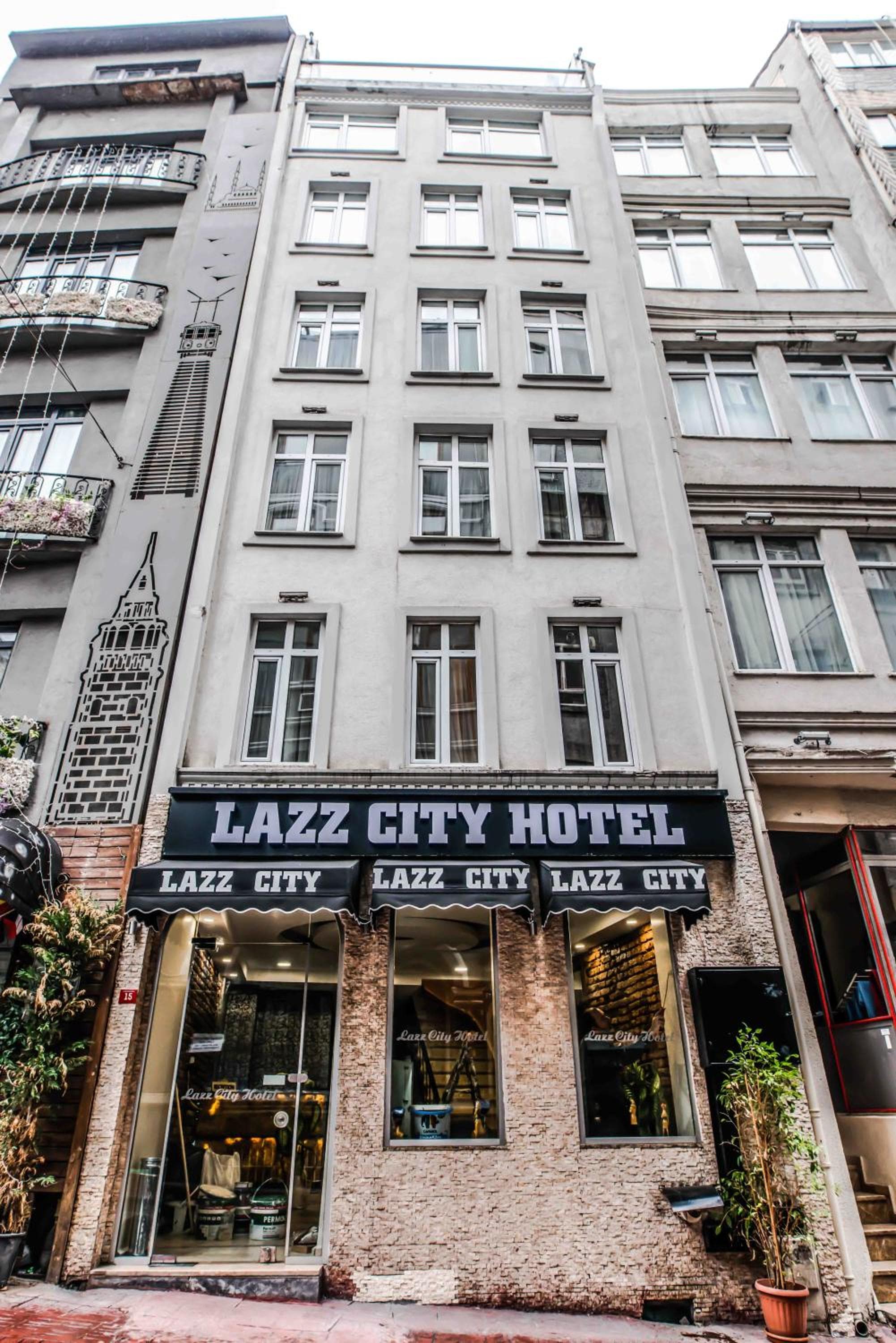 Lazz City Hotel - Image 1