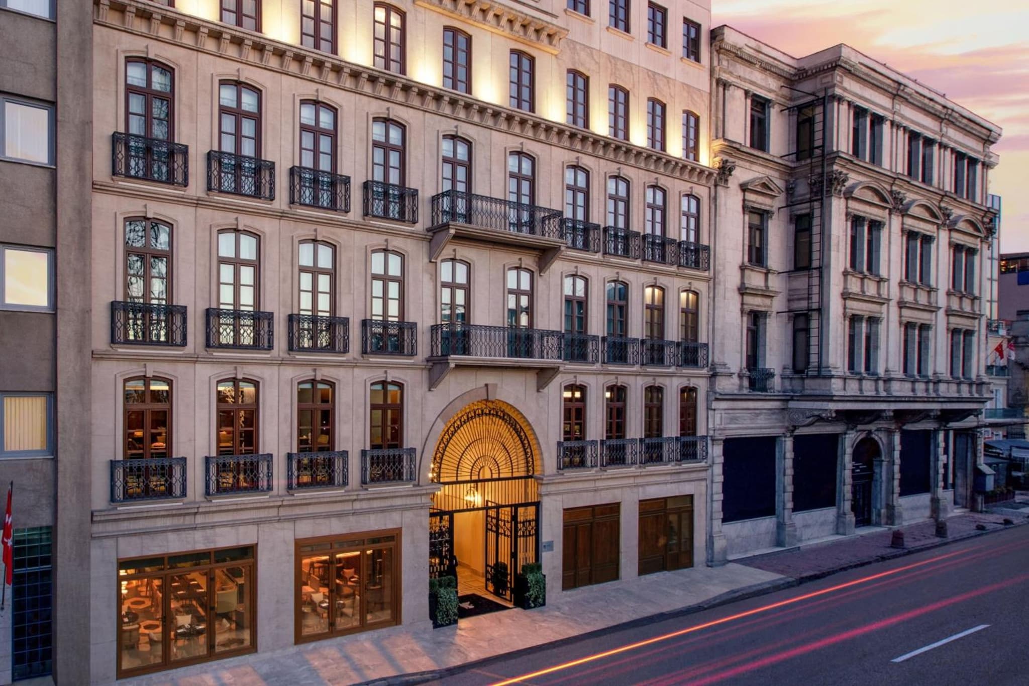 JW Marriott İstanbul Boğazı - Image 3