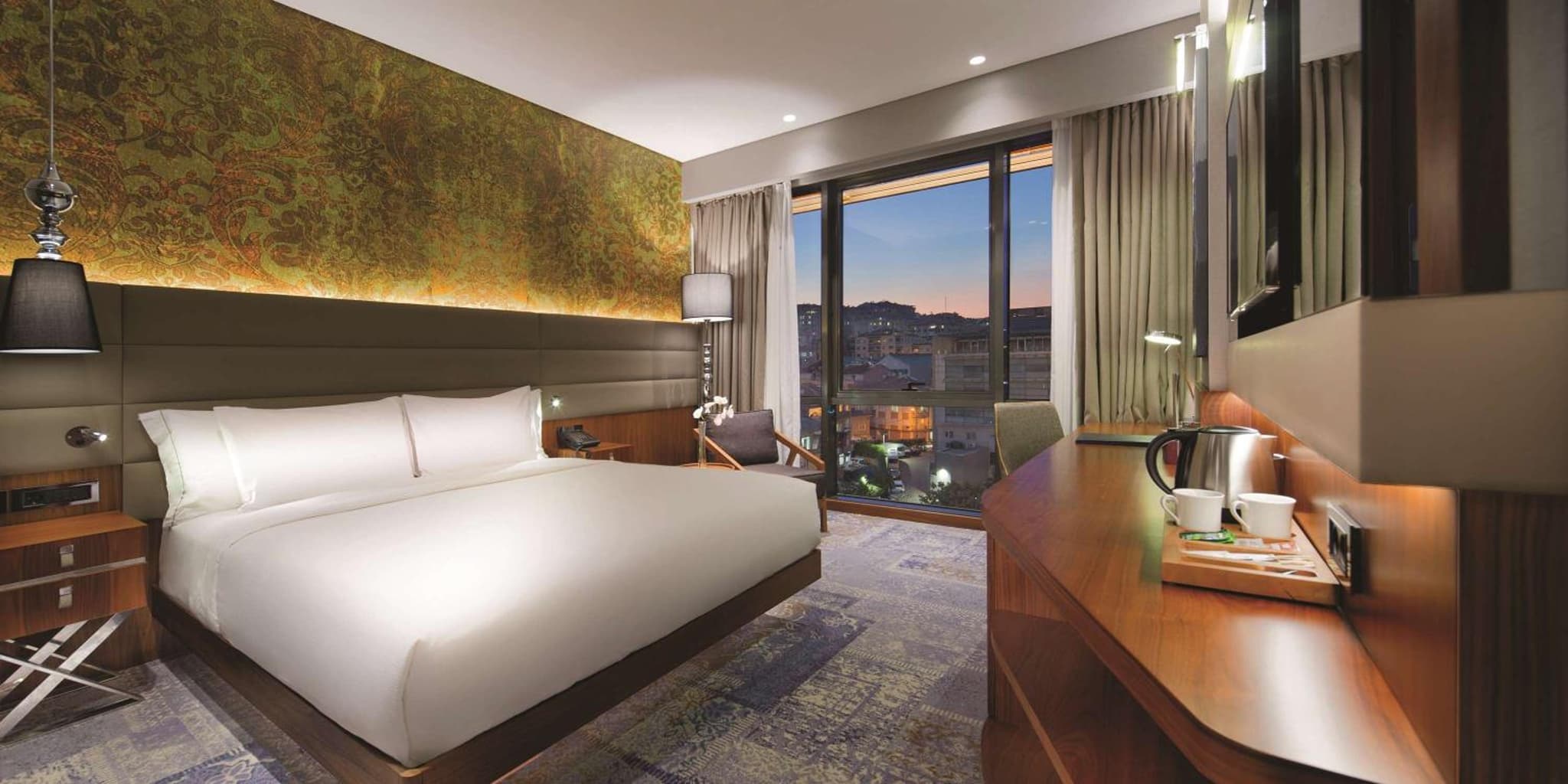 DoubleTree by Hilton İstanbul - Piyalepaşa - Image 4