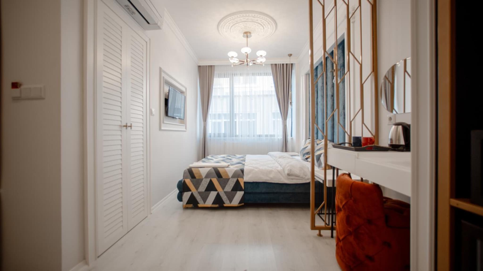 Megalos Galata Otel - Image 2