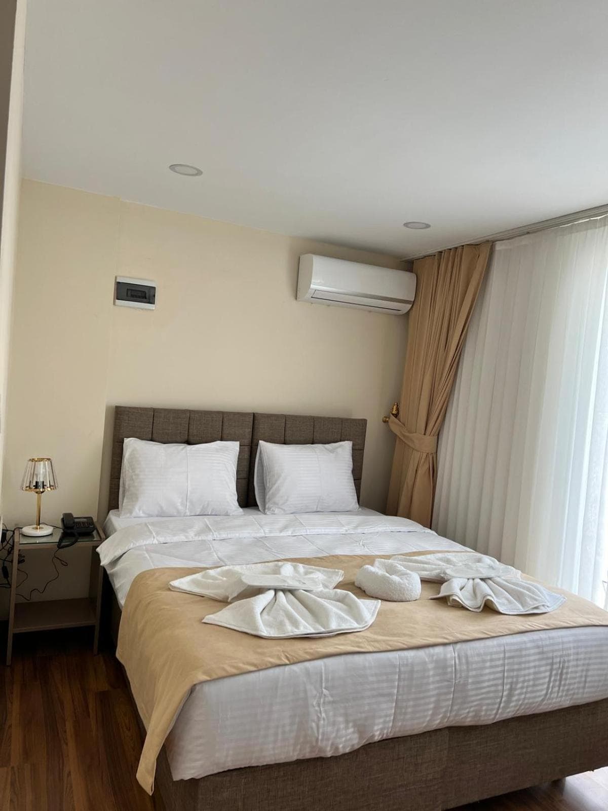 Taksim Nacre 360 Suit - Image 4