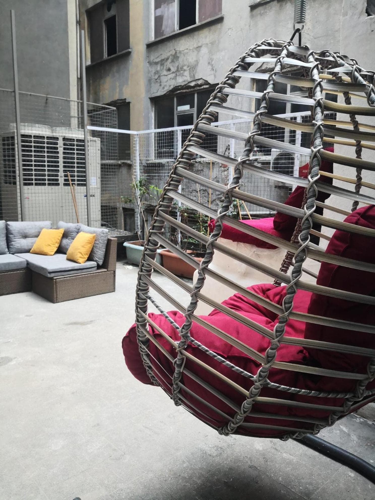 Gafa Garden Hostel & Apartments - Great Location - Image 1