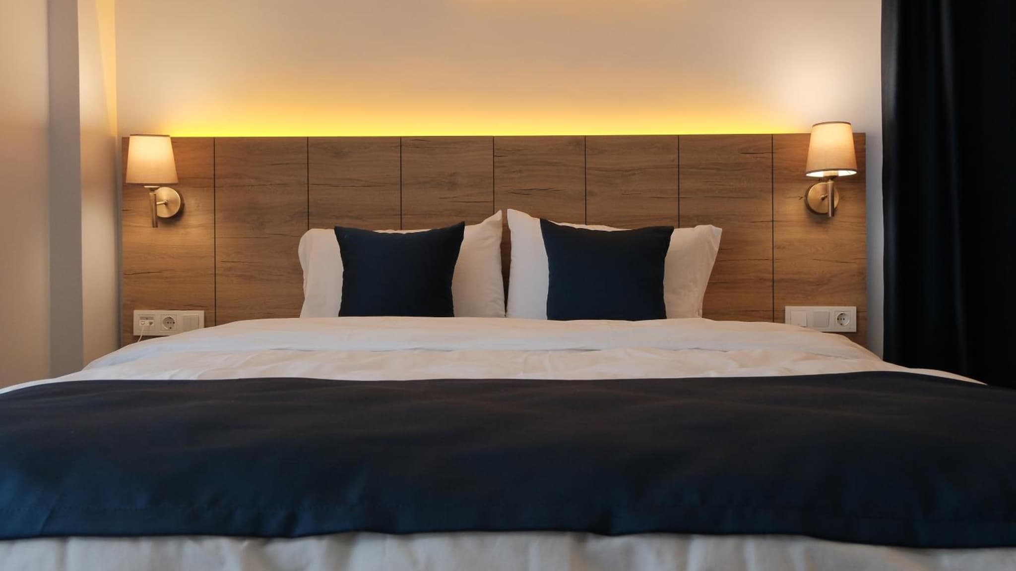 The Blue Suites - Image 2