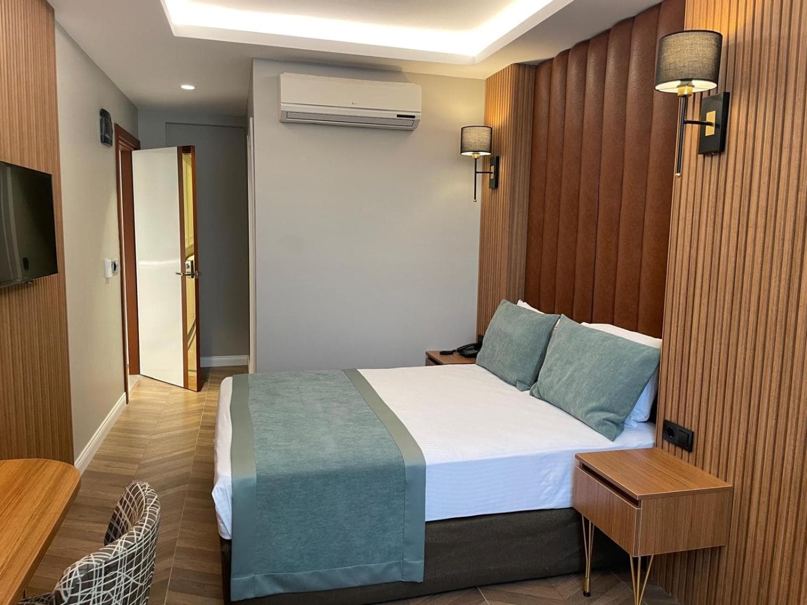 Gumus Palace Otel - Image 1