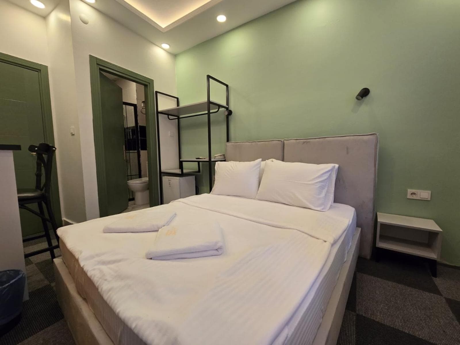 Grand Rafinn Boutique Hotel - Image 2