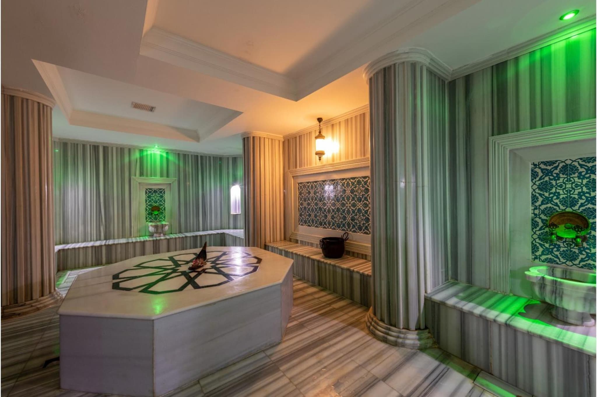Crestium Taksim Prive & Spa - Image 2
