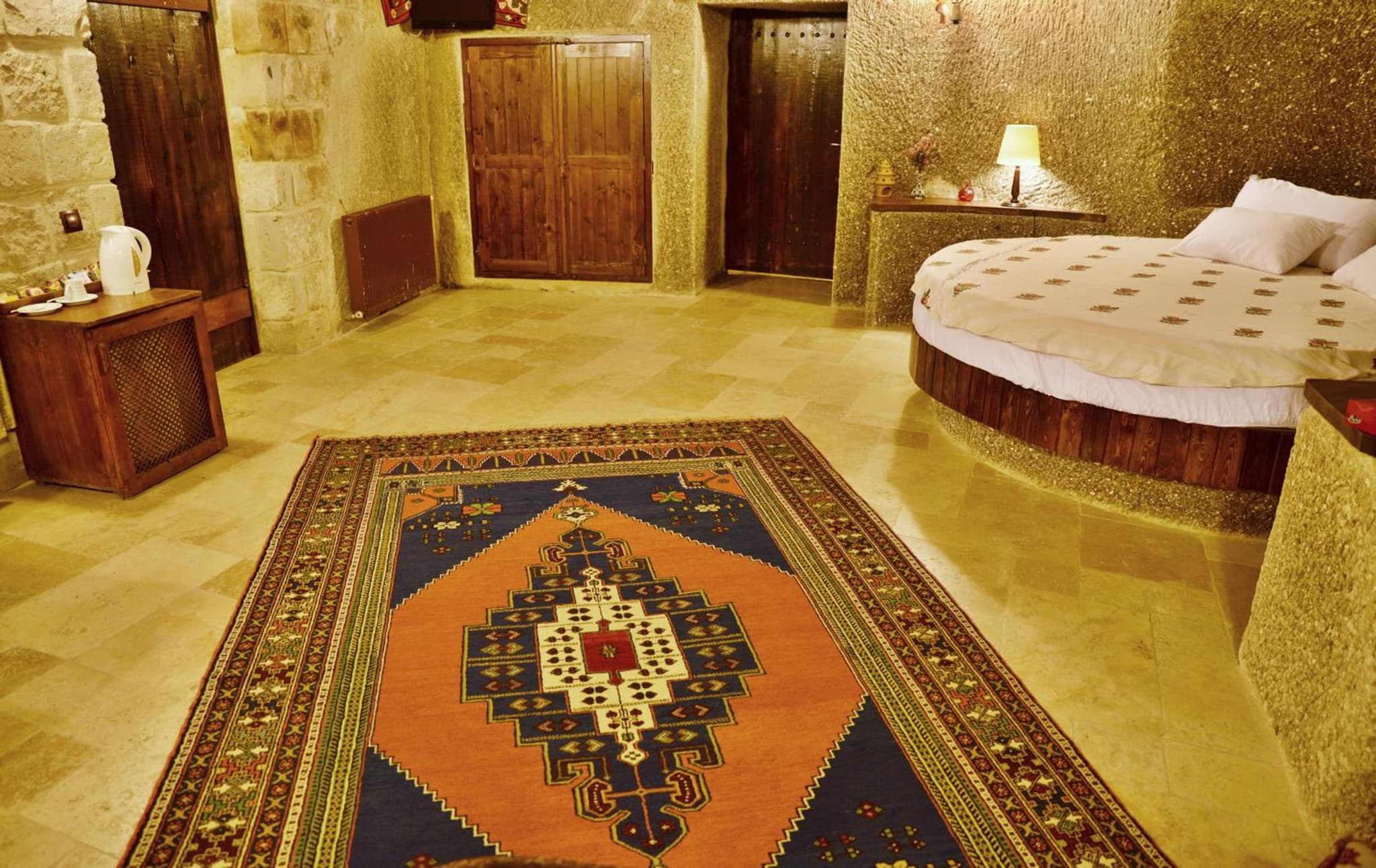 Grand Cave Suites - Image 4