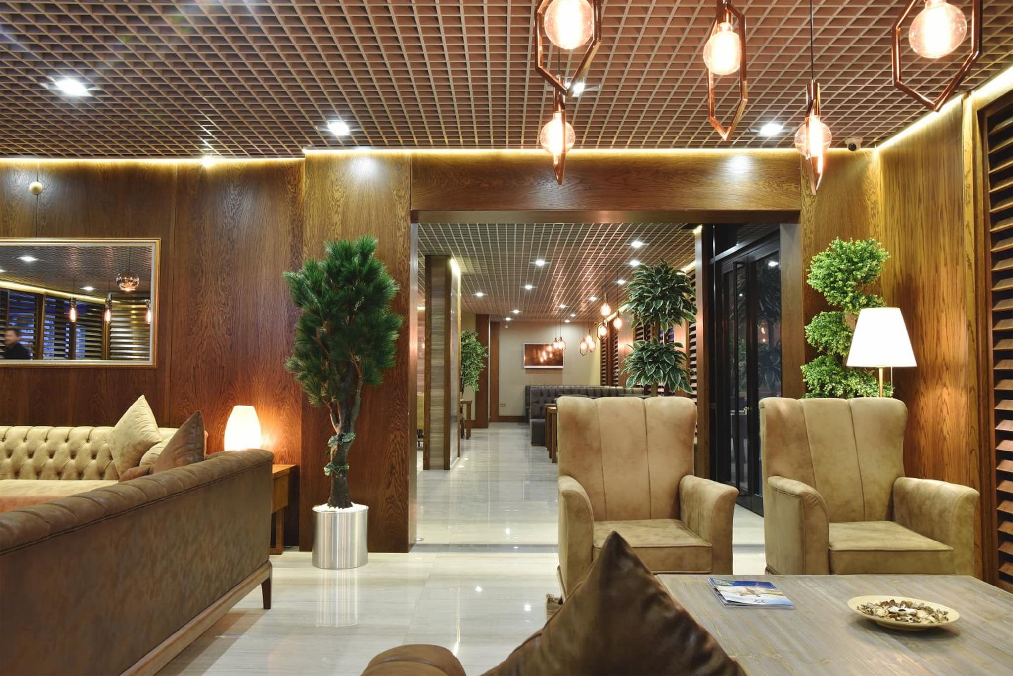 The Elegant Otel - Image 2