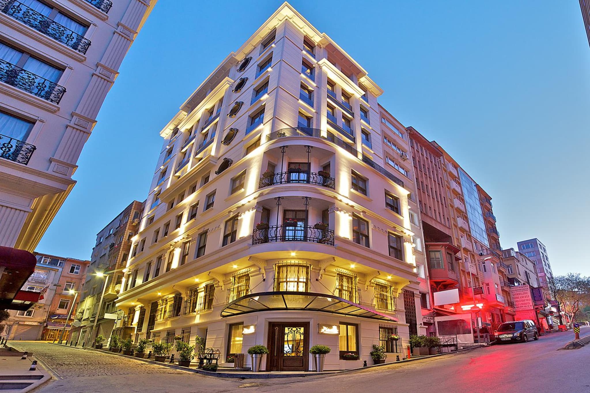 Adelmar Otel İstanbul Şişli - Image 1
