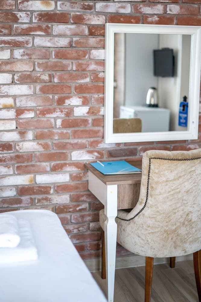 Harakop Otel - Image 1