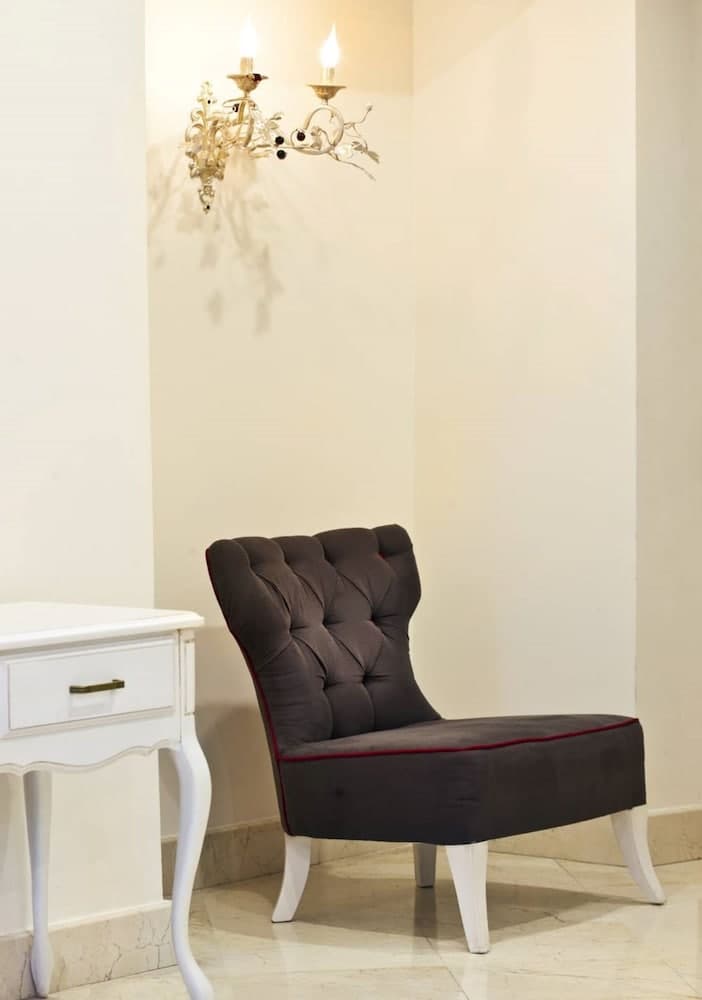 Taximtown Otel - Image 2