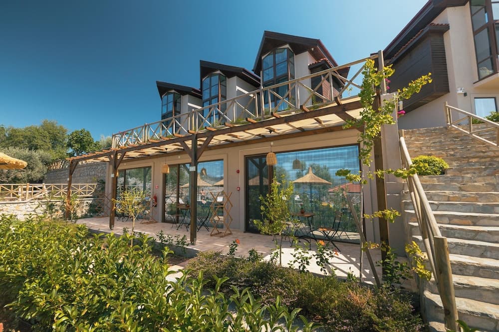Boho Garden Selimiye - Image 1