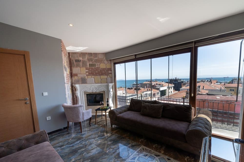 Holiday Business Otel - Image 3