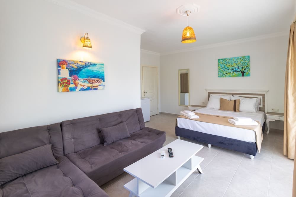 Defne Butik Otel - Image 2