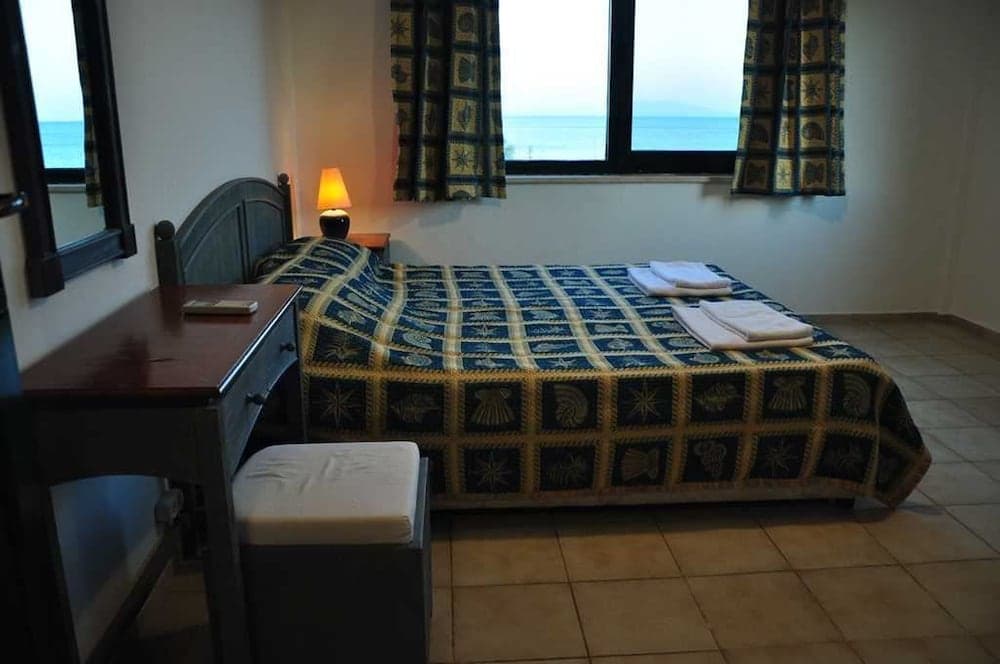 Palm Court Suites - Image 3