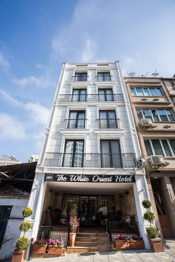 The White Orient Otel fotoğrafı
