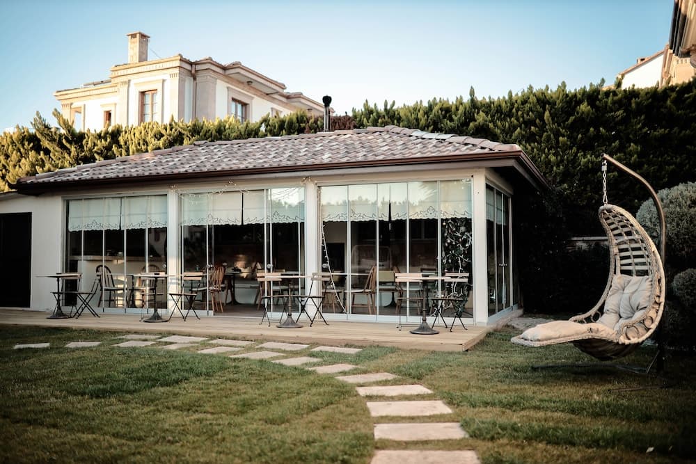 Vrodi By House - Image 3